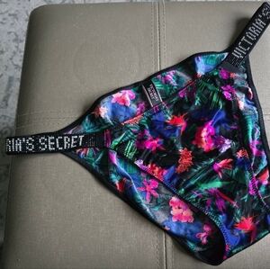 New Victoria's Secret Shine Strap Very Sexy Bikini. Retail $25